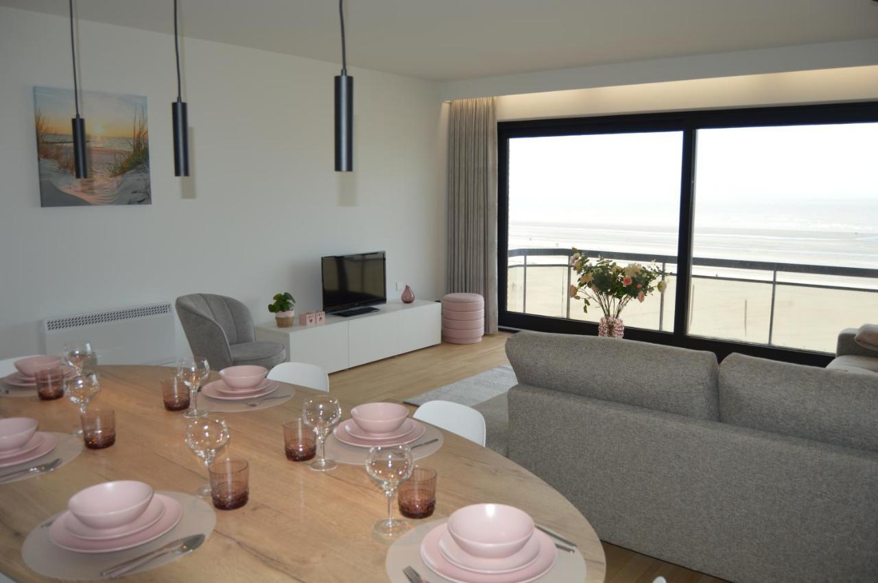 Zeezicht Vanop Het 6 De Verdiep Oostduinkerke Exterior foto