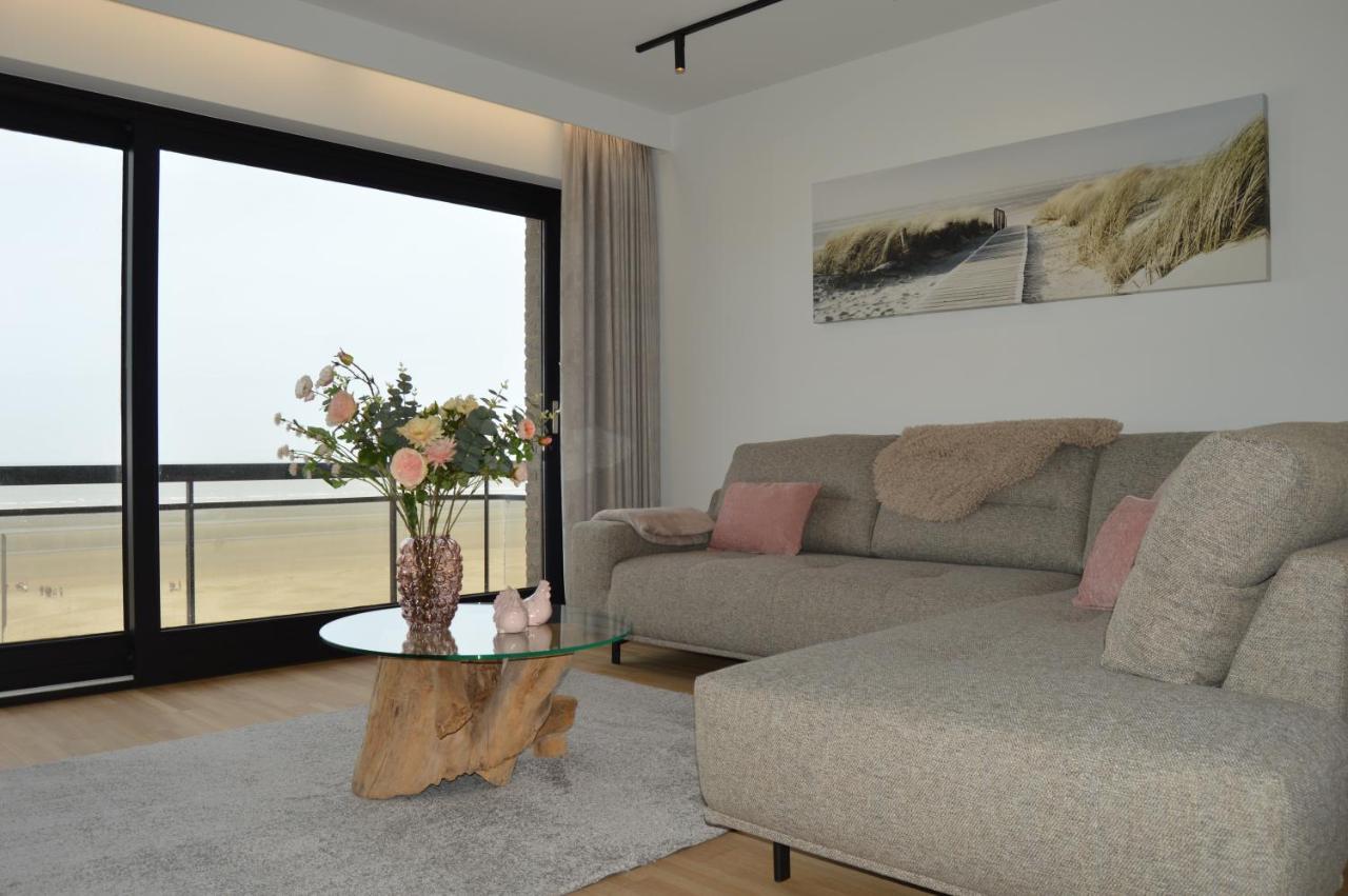 Zeezicht Vanop Het 6 De Verdiep Oostduinkerke Exterior foto