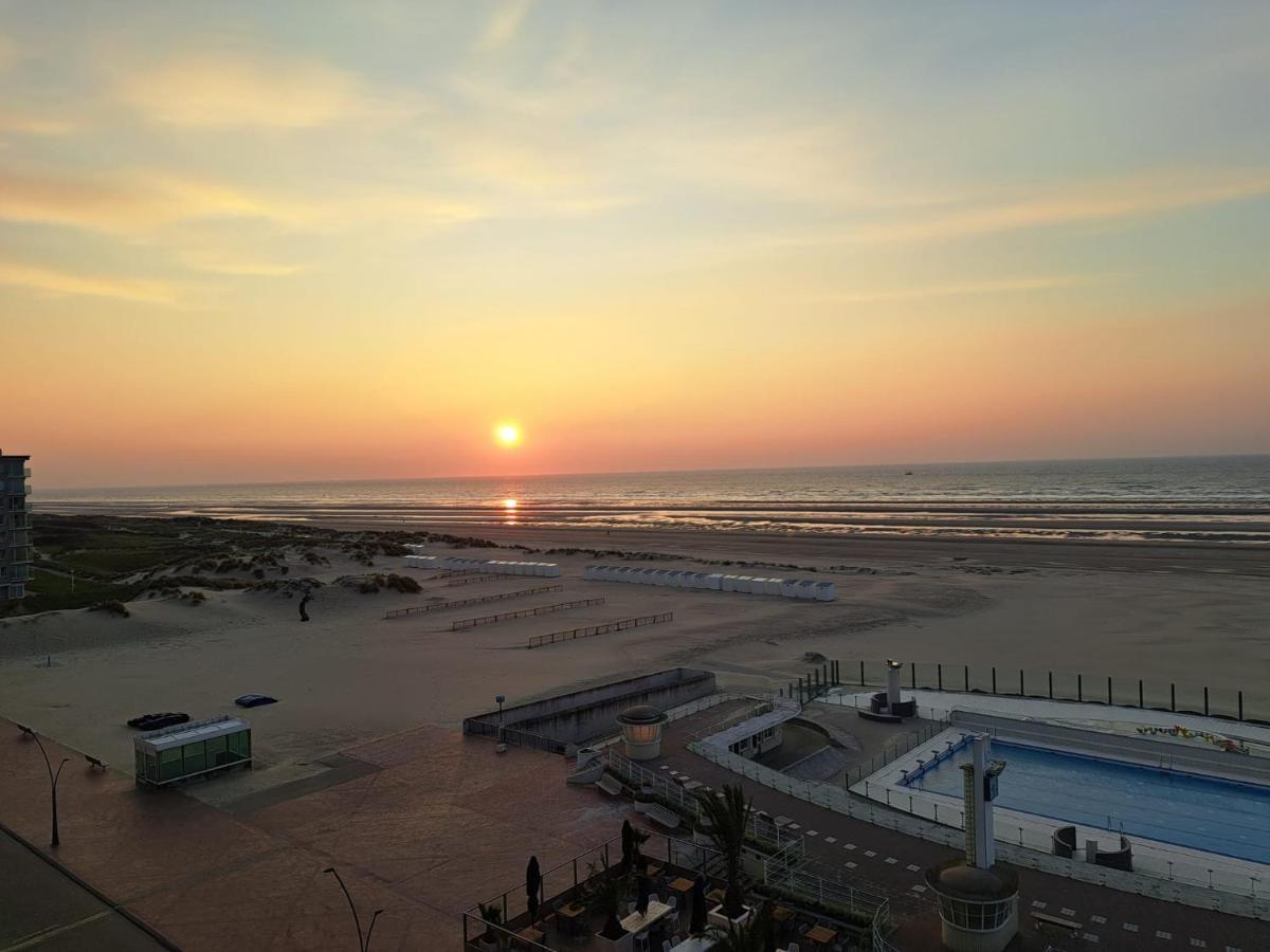 Zeezicht Vanop Het 6 De Verdiep Oostduinkerke Exterior foto