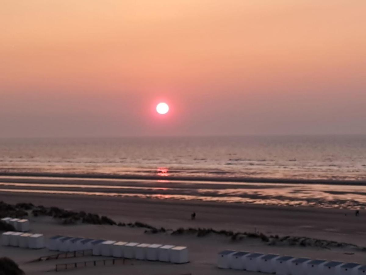 Zeezicht Vanop Het 6 De Verdiep Oostduinkerke Exterior foto