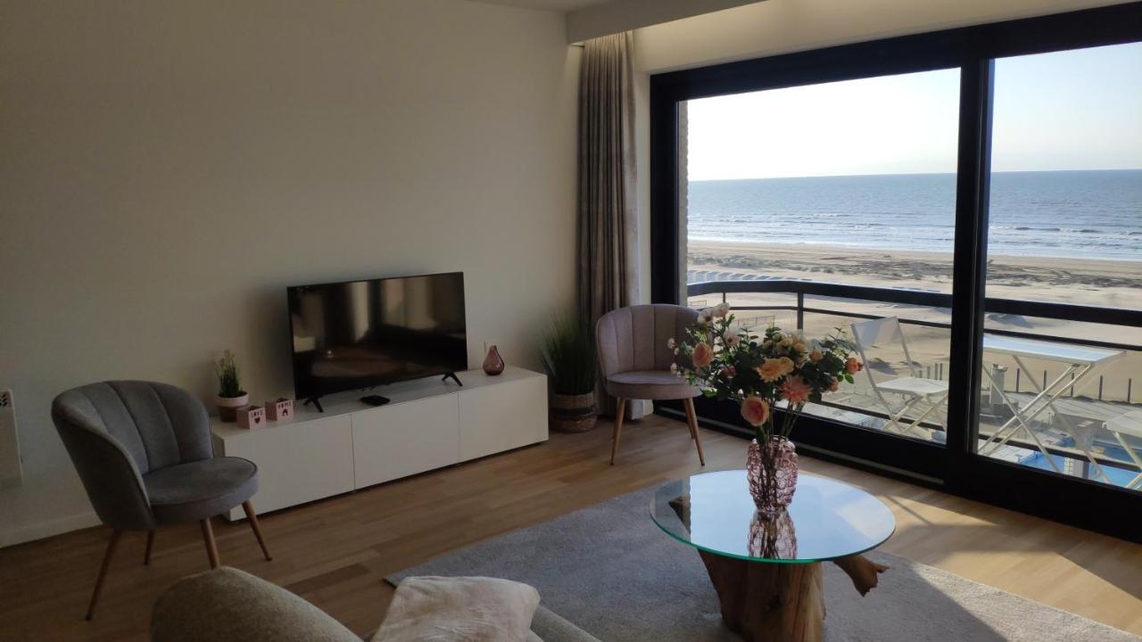 Zeezicht Vanop Het 6 De Verdiep Oostduinkerke Exterior foto
